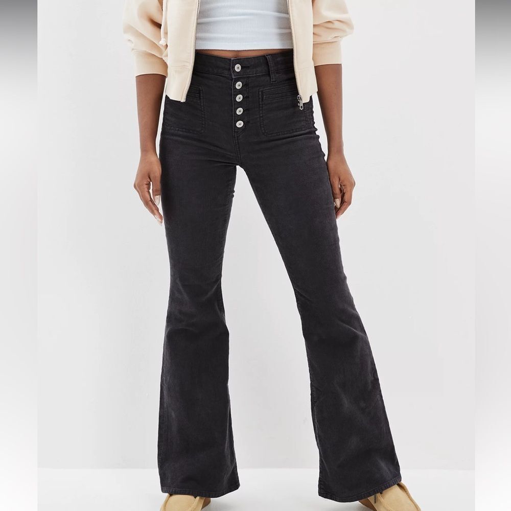 American Eagle Stretch Corduroy Super Hi-Waisted Flare Pant Size 10 *FLAW*